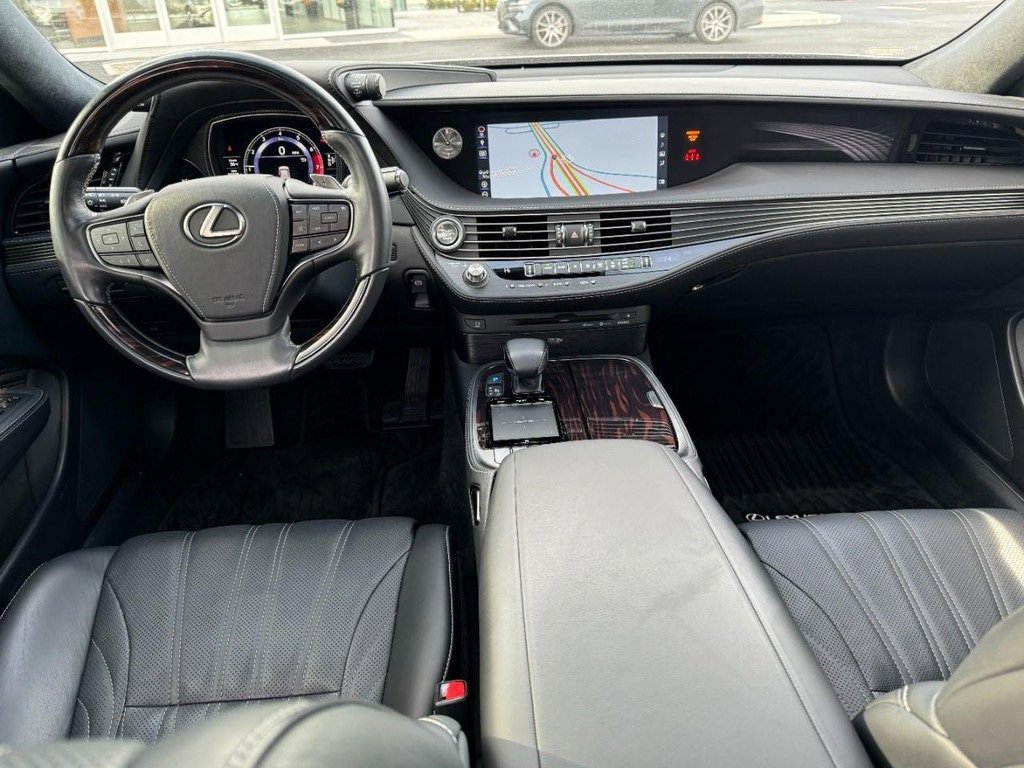 Used 2018 Lexus LS 500 AWD image 12
