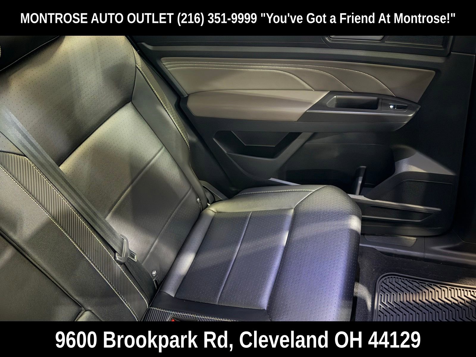 Used 2022 Volkswagen Atlas Cross Sport SEL R-Line image 31