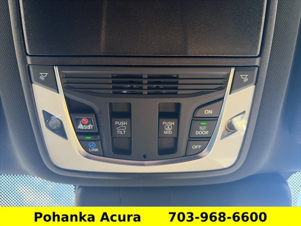 Certified 2025 Acura RDX SH-AWD image 19