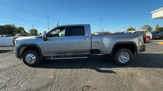 New 2026 GMC Sierra 3500 Denali w/ Denali Reserve Package image 5