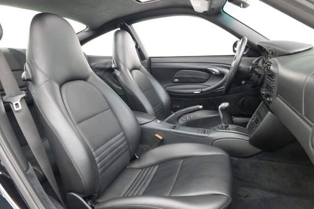 Used 2001 Porsche 911 Carrera image 4