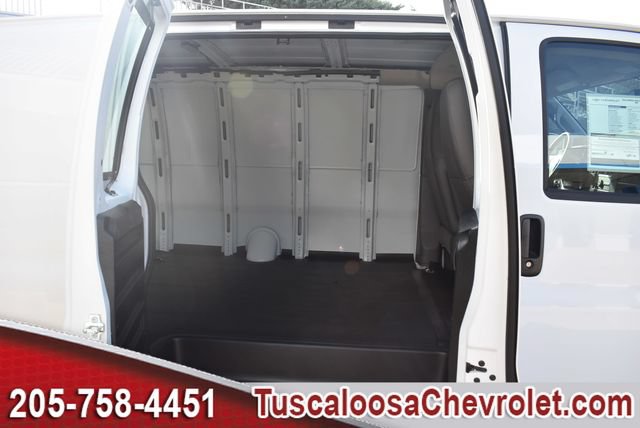 New 2025 Chevrolet Express 2500 Extended w/ Enhanced Convenience Package RWD image 15