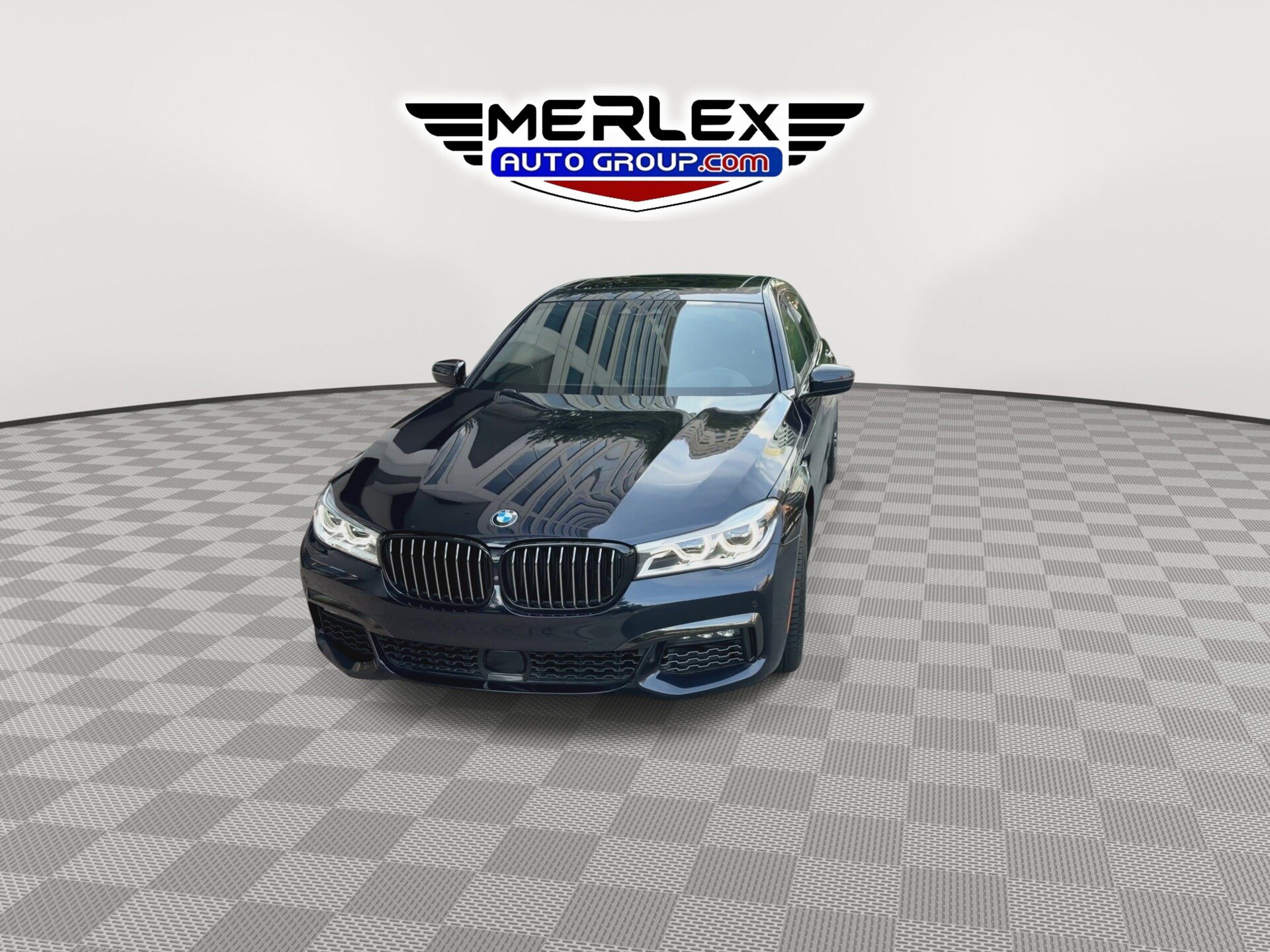 Used 2019 BMW 750i w/ M Sport Package RWD image 3