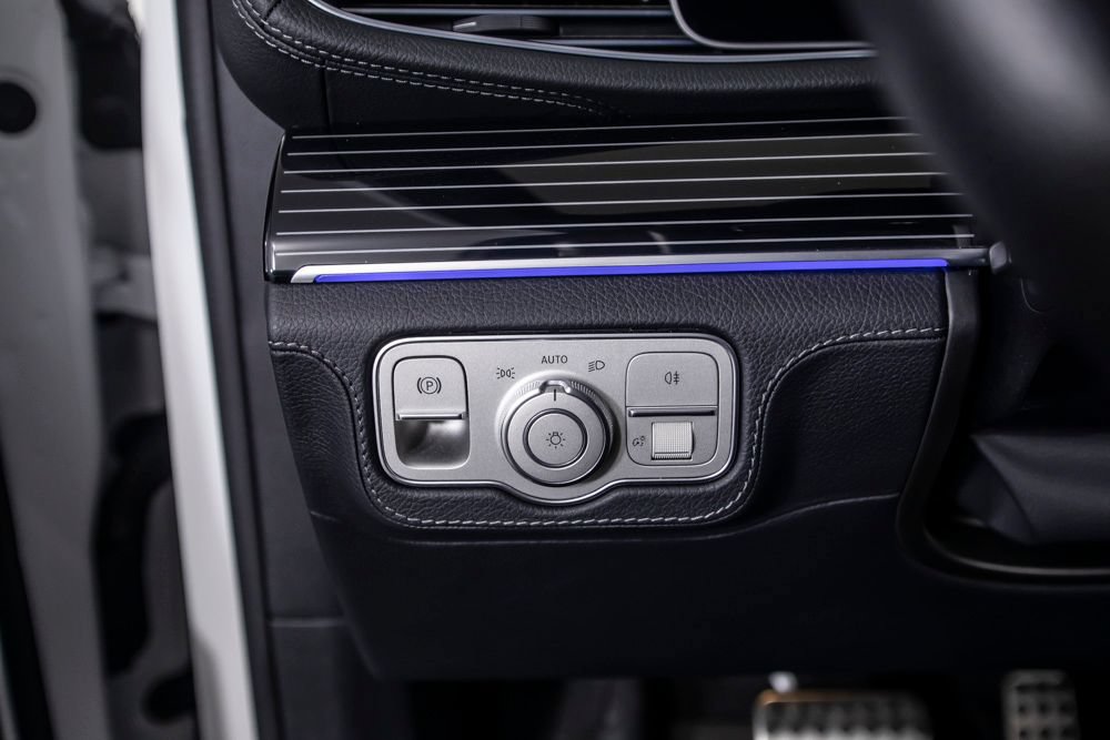 Used 2026 Mercedes-Benz GLS 580 4MATIC image 37