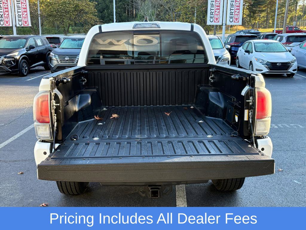 Used 2020 Toyota Tacoma TRD Sport w/ Technology Package AWD/4WD image 26