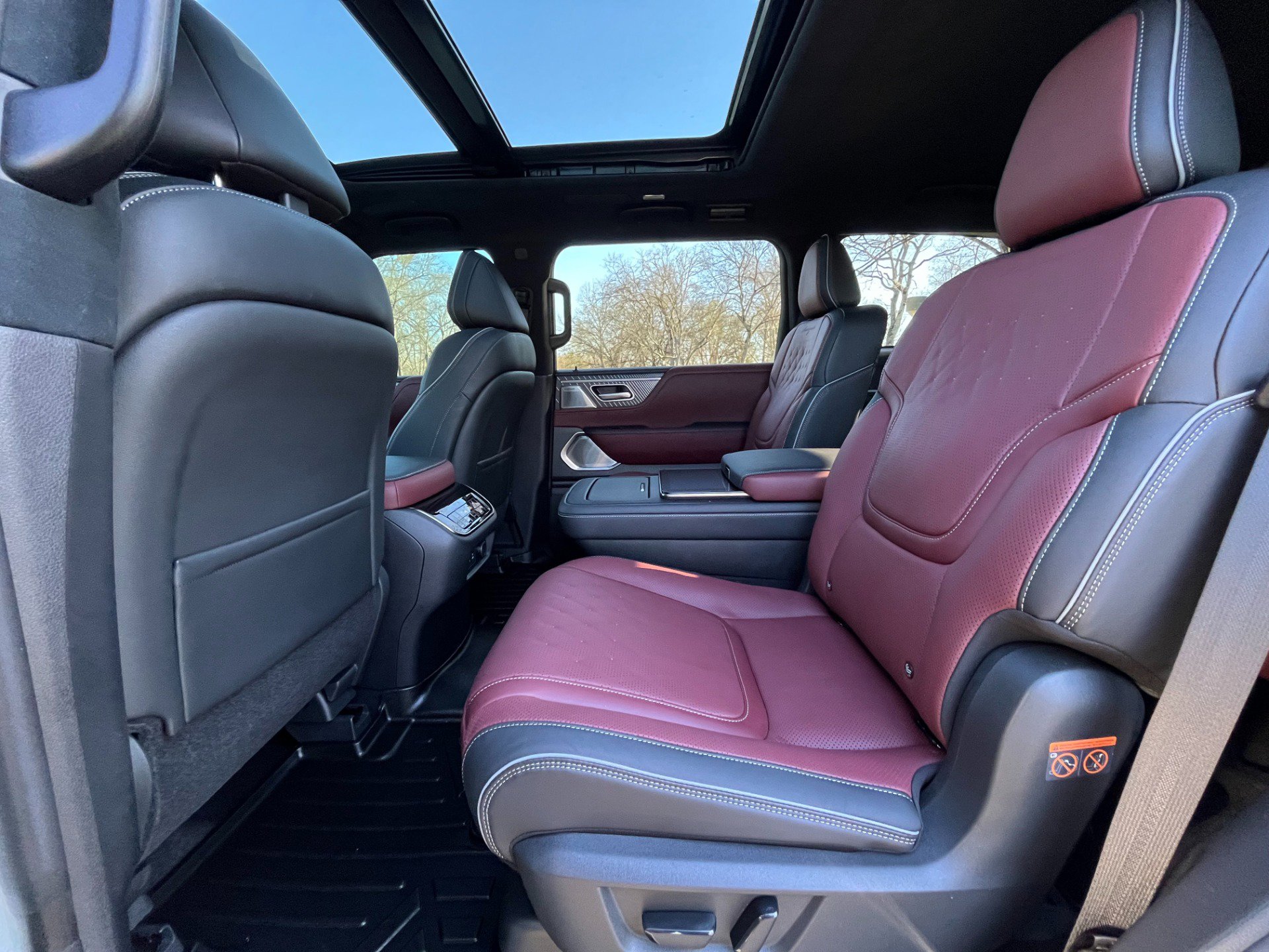 Used 2026 INFINITI QX80 Autograph w/ Premium Cargo Package image 30