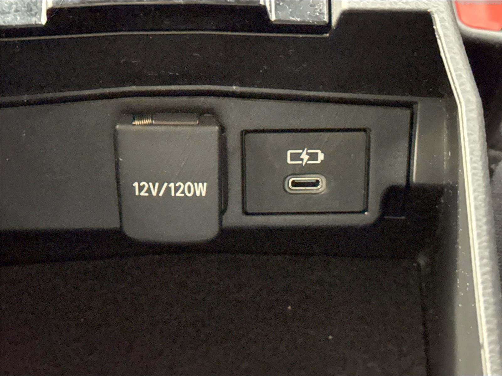 Certified 2024 Toyota Corolla SE image 30