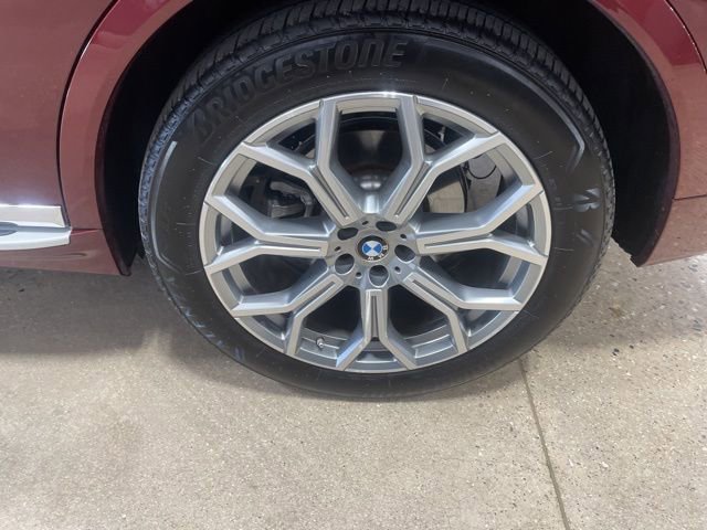 Used 2025 BMW X7 xDrive40i image 37