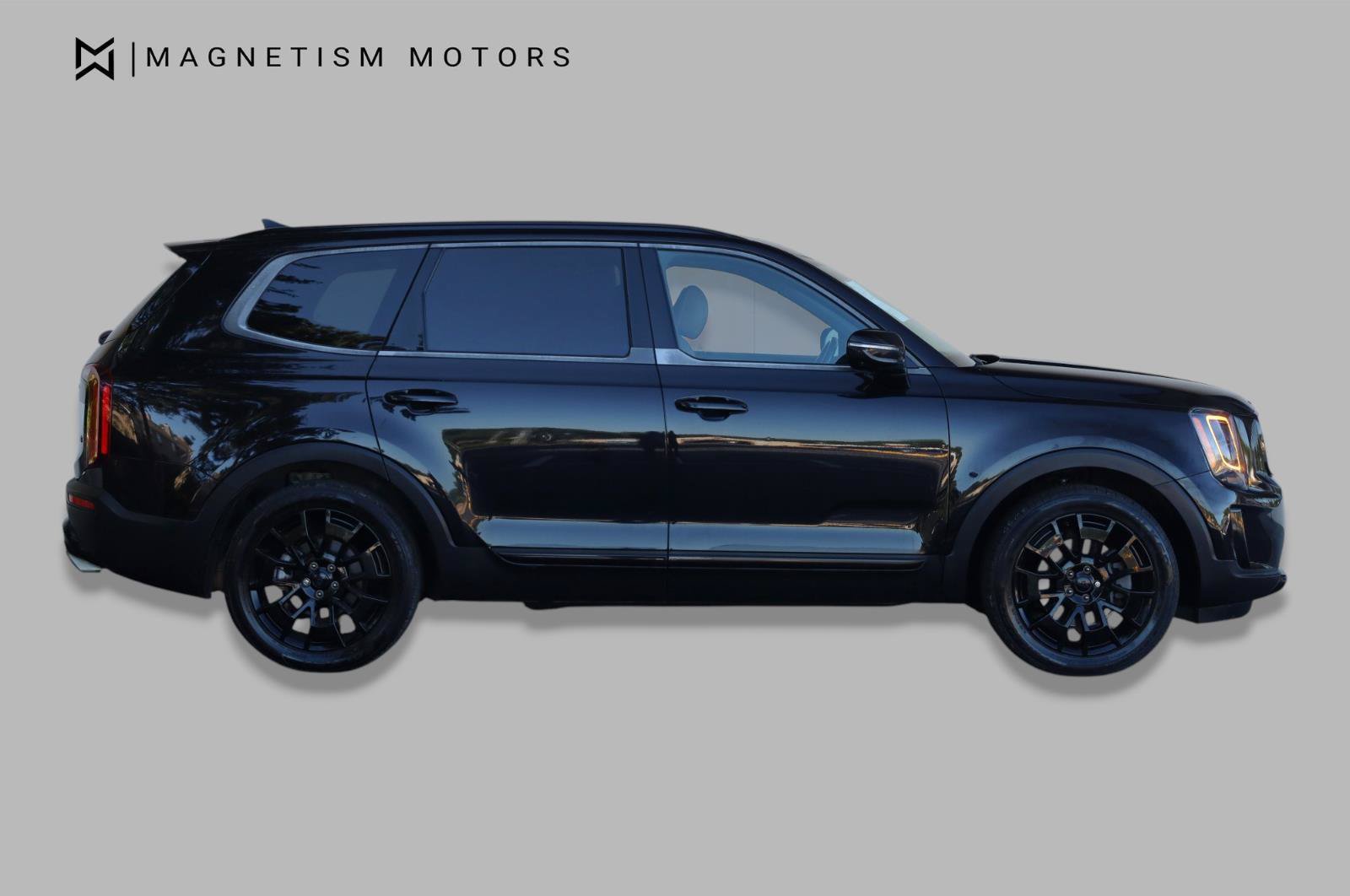 Used 2021 Kia Telluride SX w/ SX Prestige Package AWD/4WD image 3