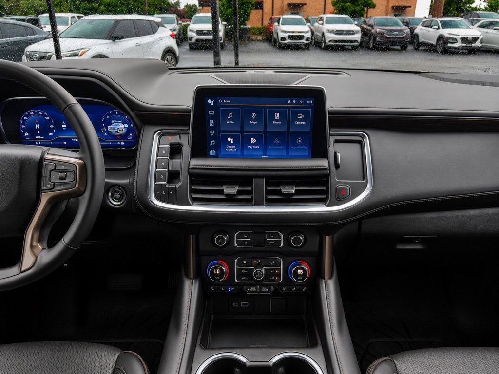 Used 2024 Chevrolet Tahoe High Country AWD/4WD image 12