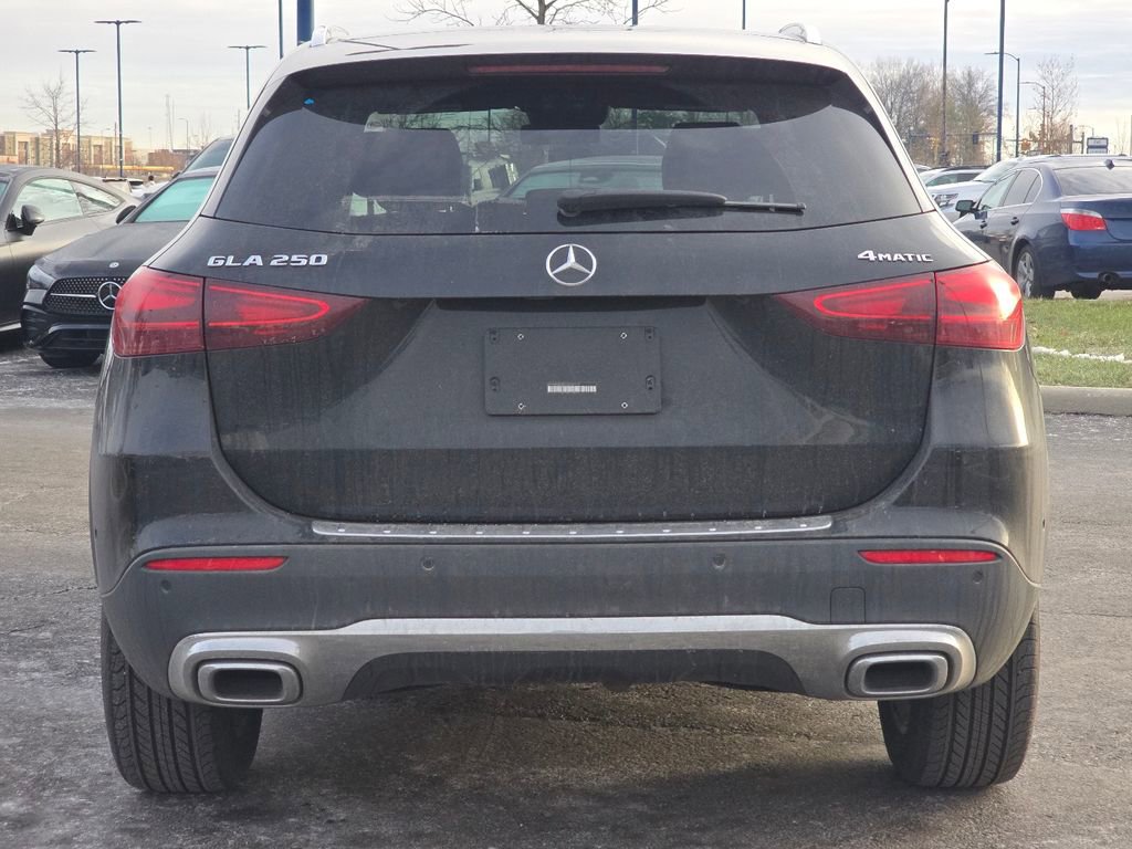 Certified 2025 Mercedes-Benz GLA 250 4MATIC image 15