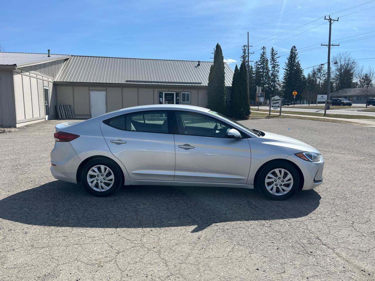 Used 2018 Hyundai Elantra SE FWD image 6