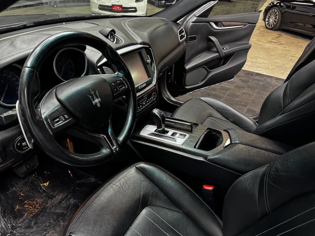 Used 2016 Maserati Ghibli S RWD image 32