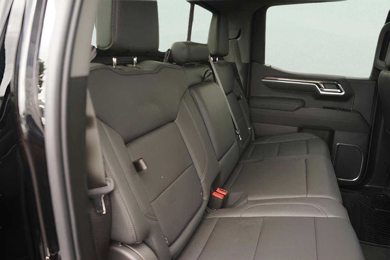 Used 2026 Chevrolet Silverado 1500 LTZ w/ LTZ Premium Texas Edition RWD image 17
