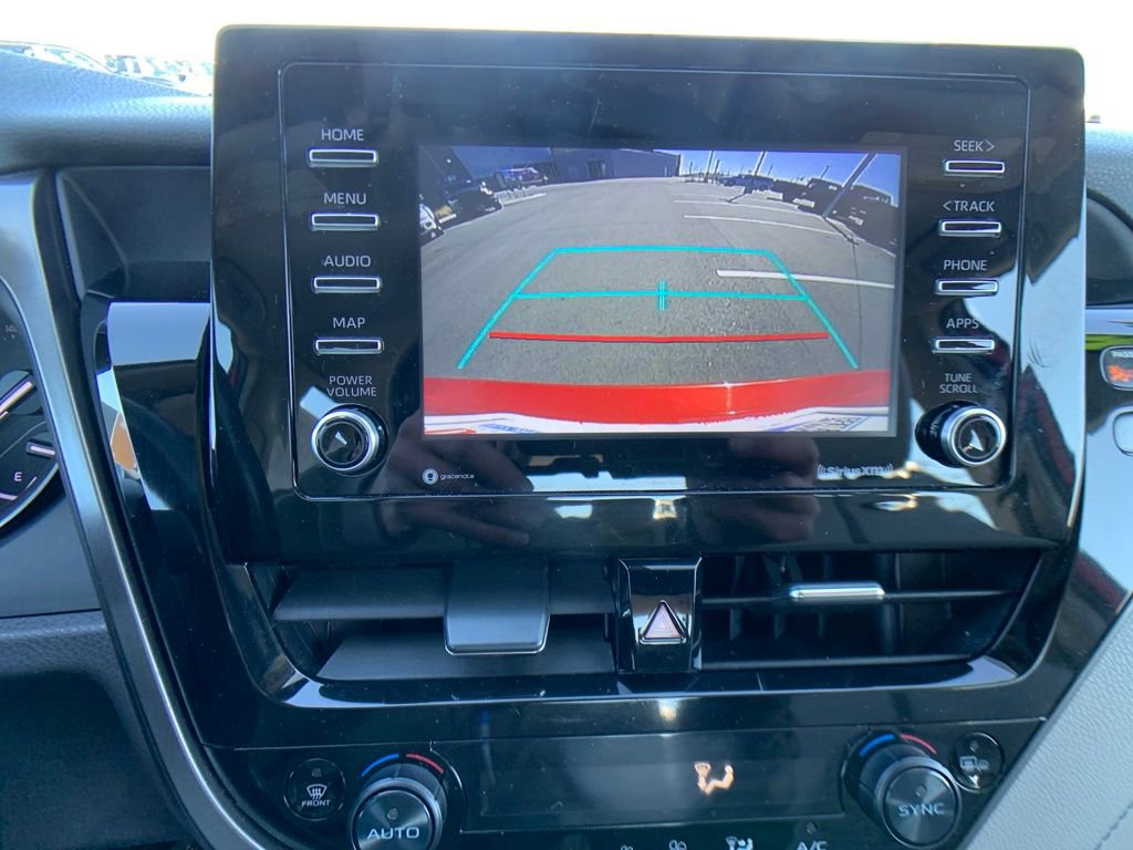 Used 2022 Toyota Camry SE image 22