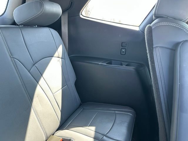 Used 2024 Buick Enclave Essence w/ Technology Package image 13