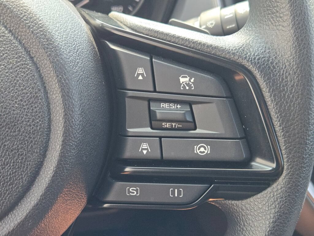 Certified 2025 Subaru Crosstrek 2.0i Premium AWD/4WD image 32