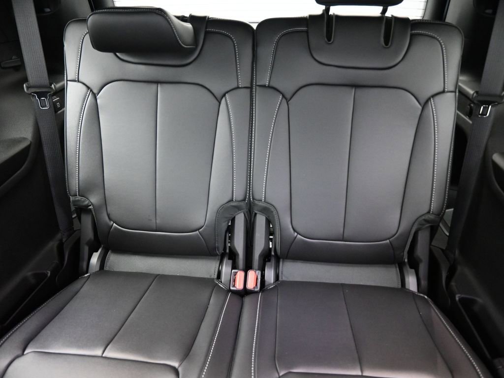 New 2025 Jeep Grand Cherokee L Limited image 12