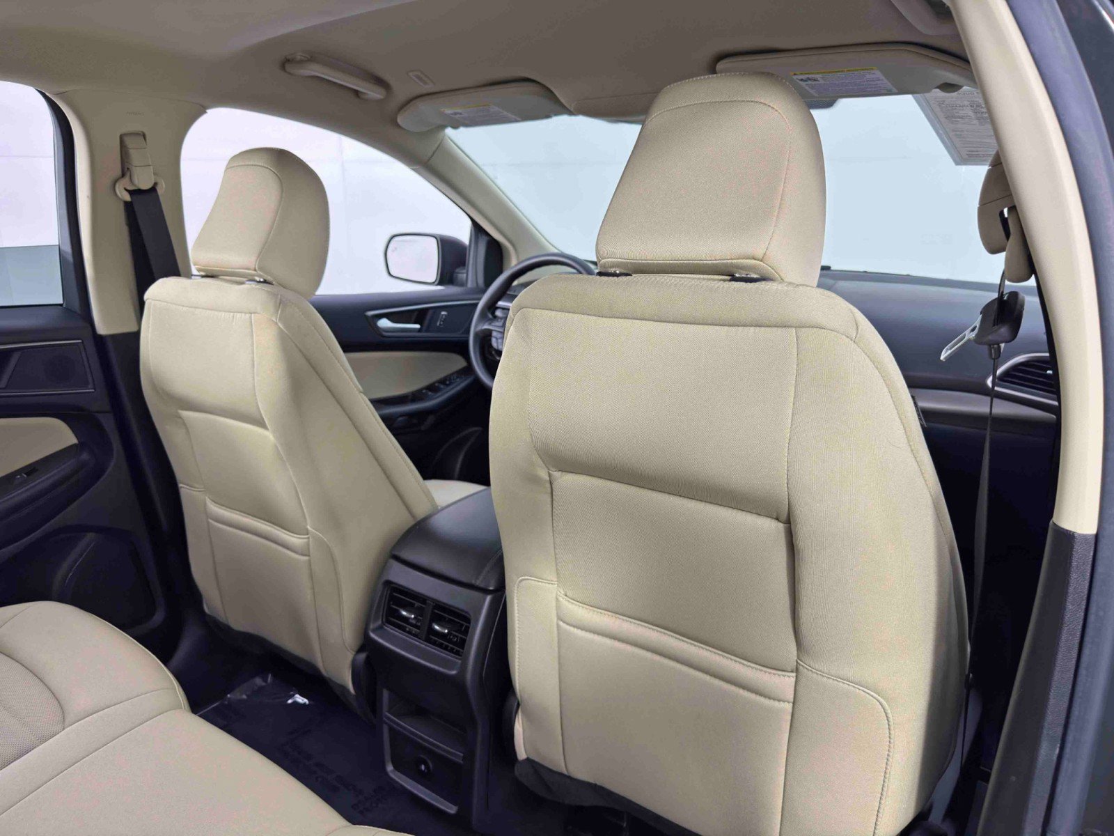 Used 2023 Ford Edge SE image 31