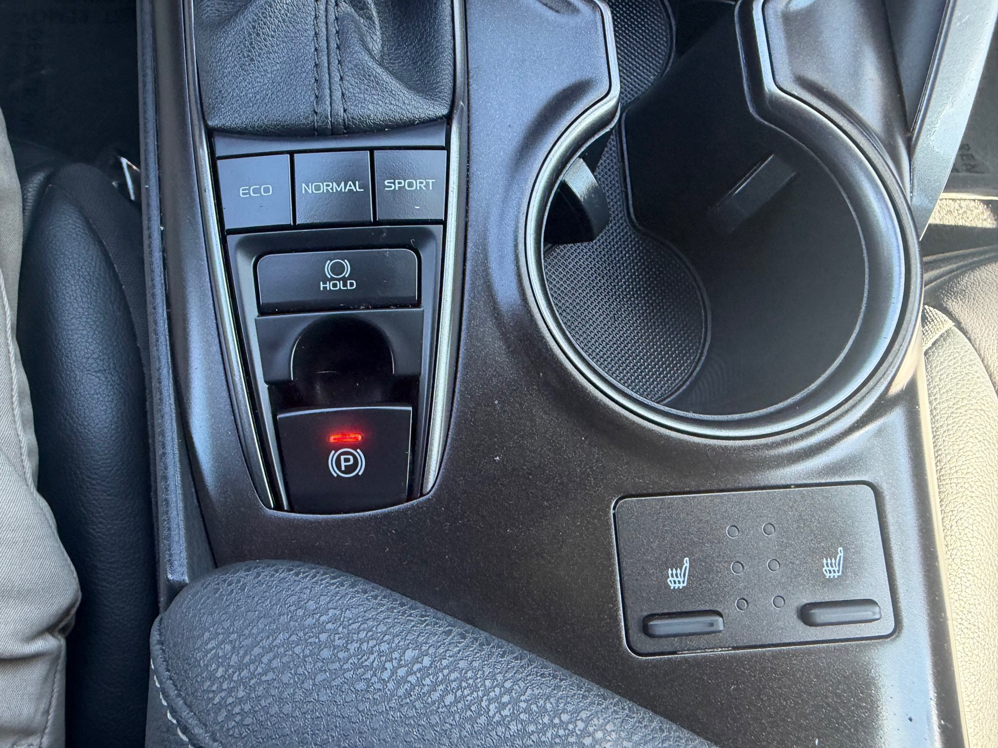 Used 2024 Toyota Camry XSE FWD image 36