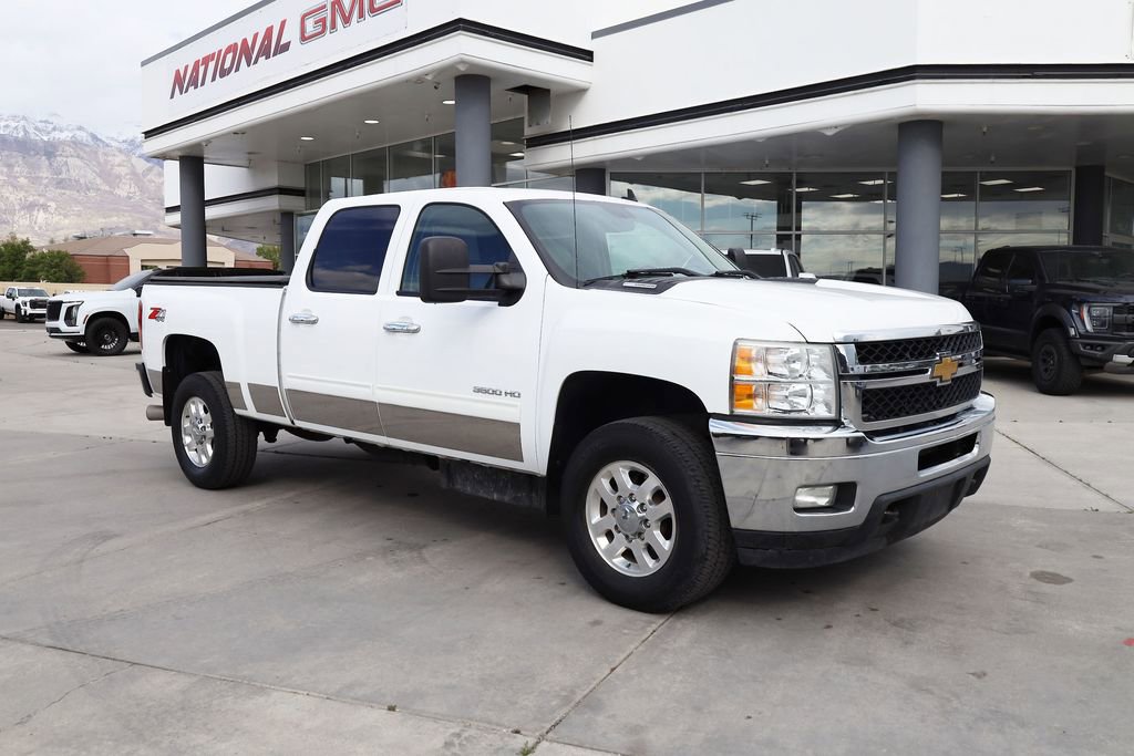 Used 2014 Chevrolet Silverado 3500 LTZ w/ LTZ Plus Package AWD/4WD image 8