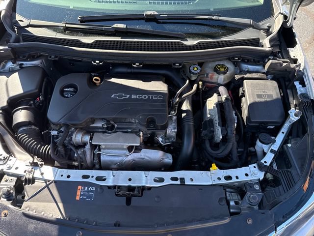 Used 2017 Chevrolet Cruze LT w/ Convenience Package FWD image 21
