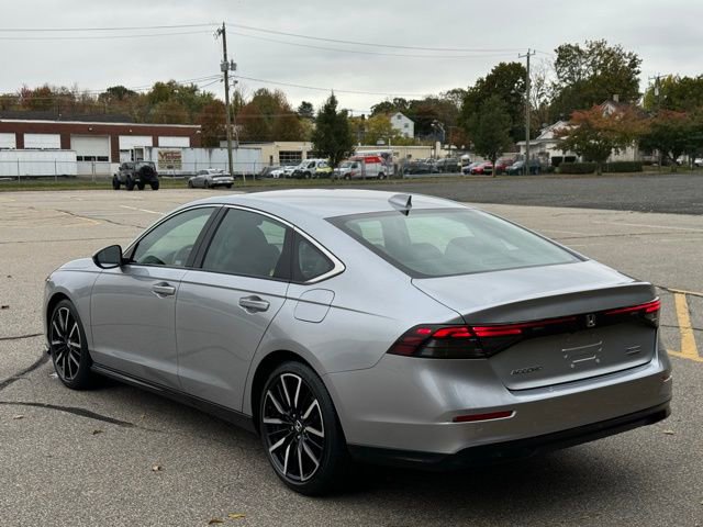 Used 2024 Honda Accord Touring image 8