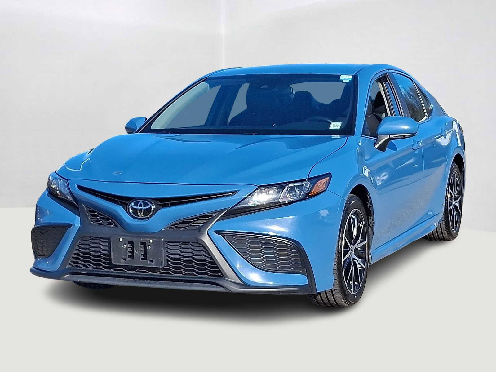 Certified 2024 Toyota Camry SE image 1