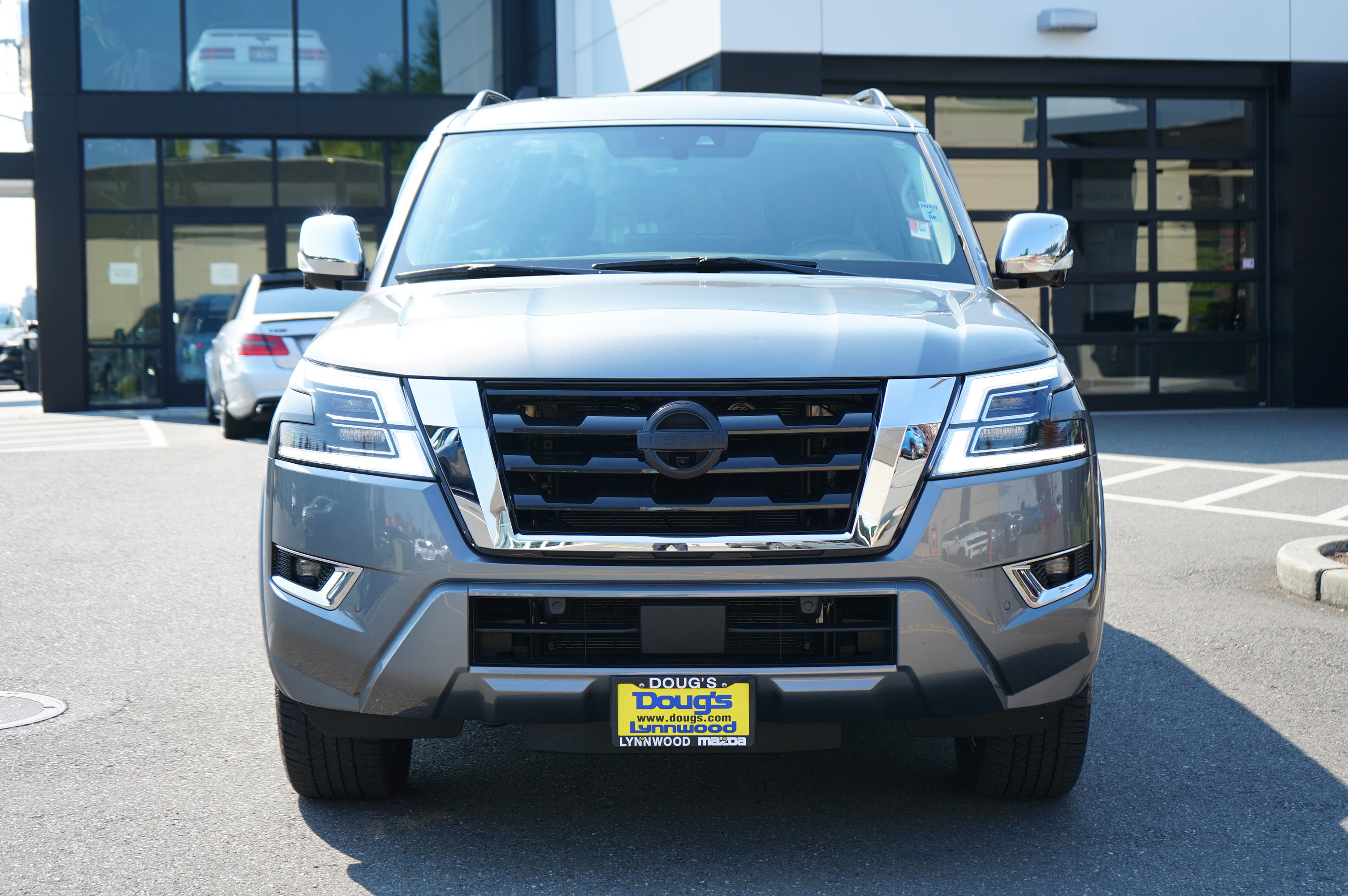 Used 2024 Nissan Armada Platinum w/ Captain's Chairs Package image 8