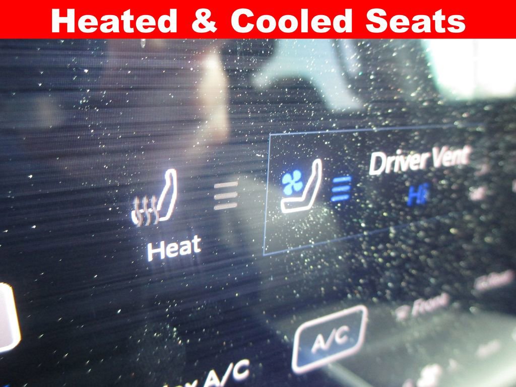 Used 2024 RAM 4500 Laramie AWD/4WD image 16