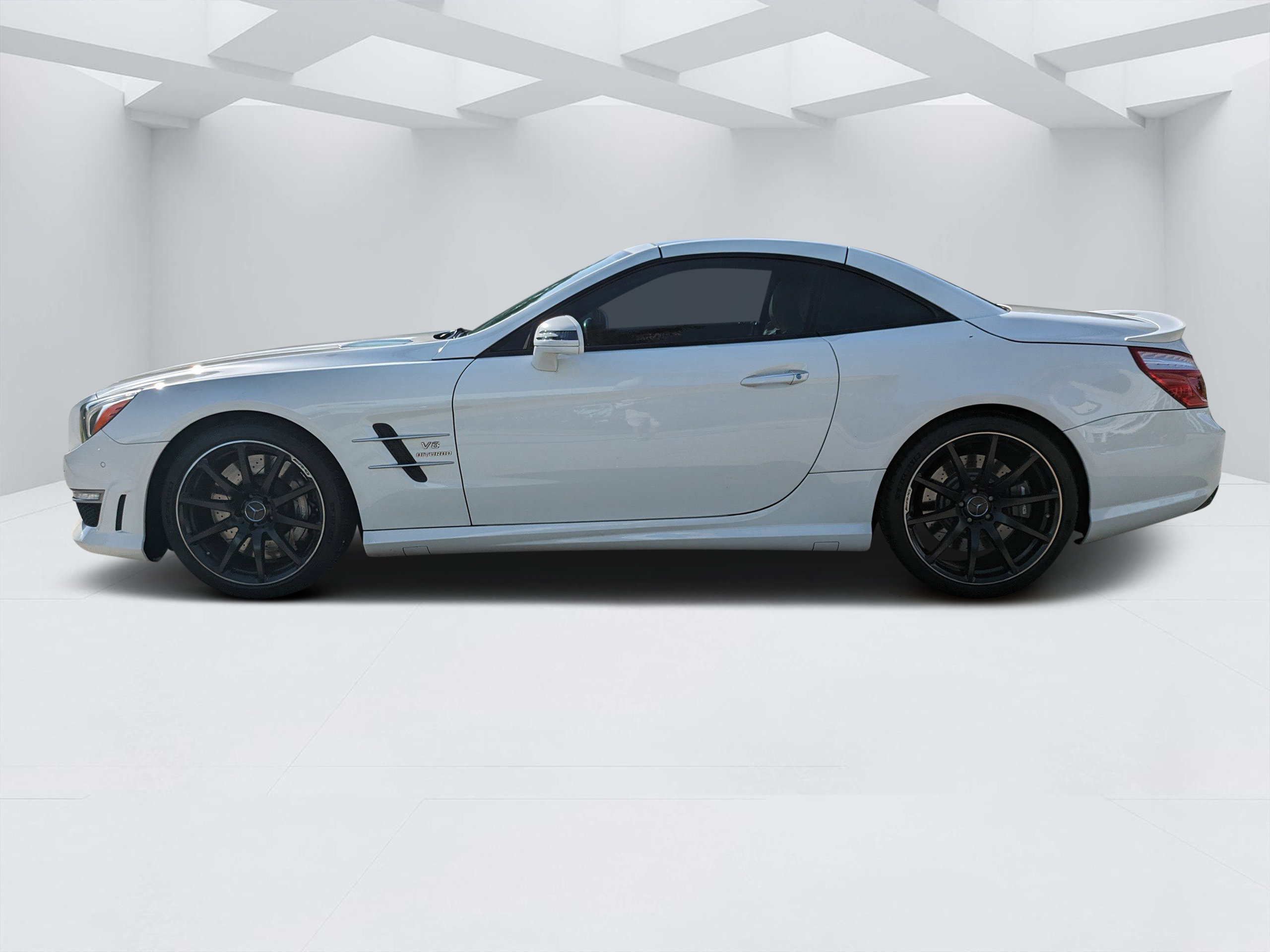 Used 2014 Mercedes-Benz SL 63 AMG image 6
