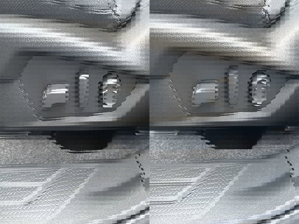 New 2026 Subaru Outback Premium image 9