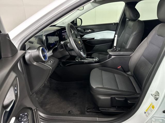 Used 2025 Chevrolet Trax LT w/ Driver Confidence Package FWD image 11