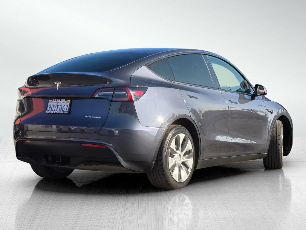 Used 2023 Tesla Model Y Long Range image 4