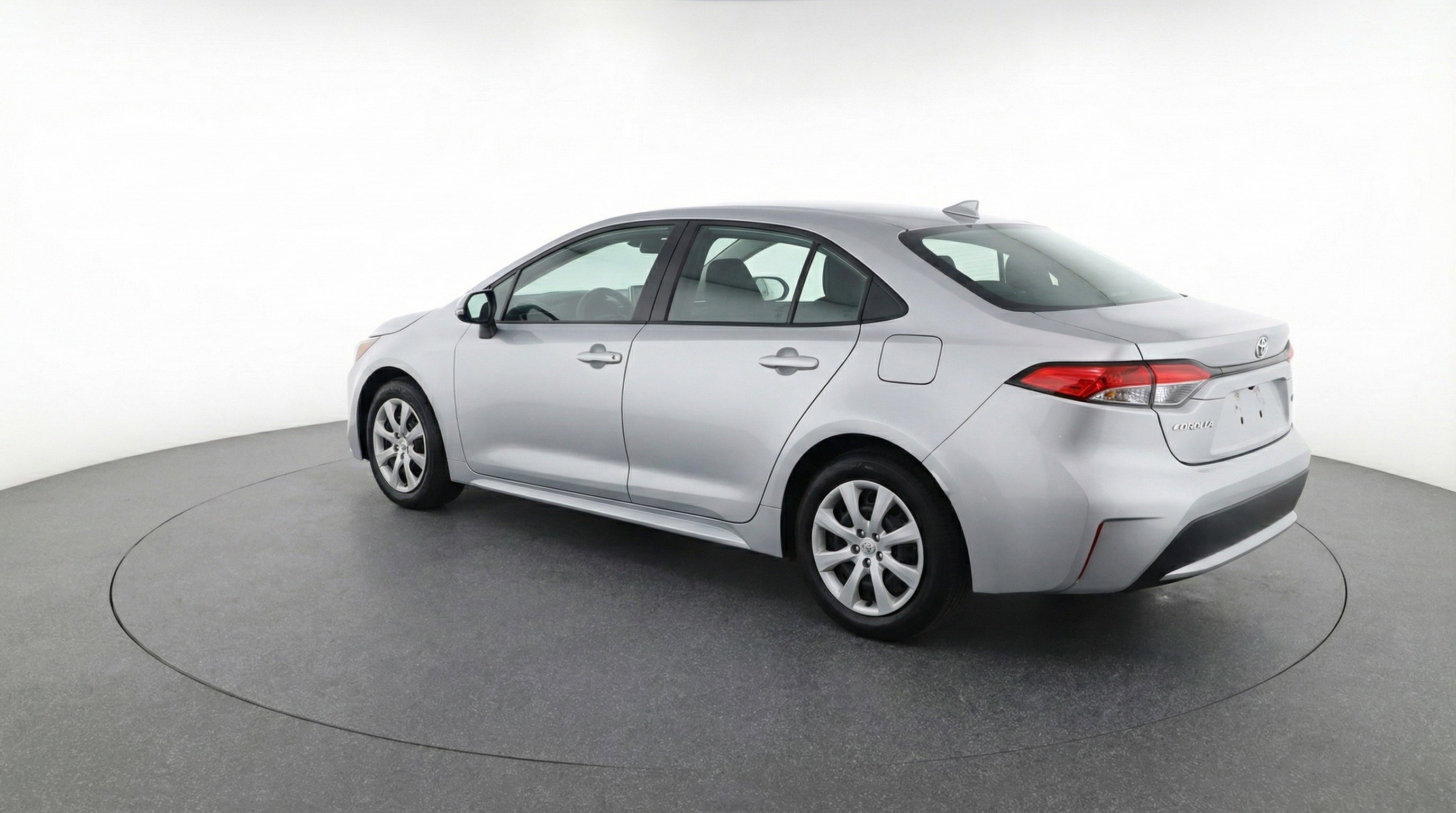 Used 2025 Toyota Corolla LE image 6