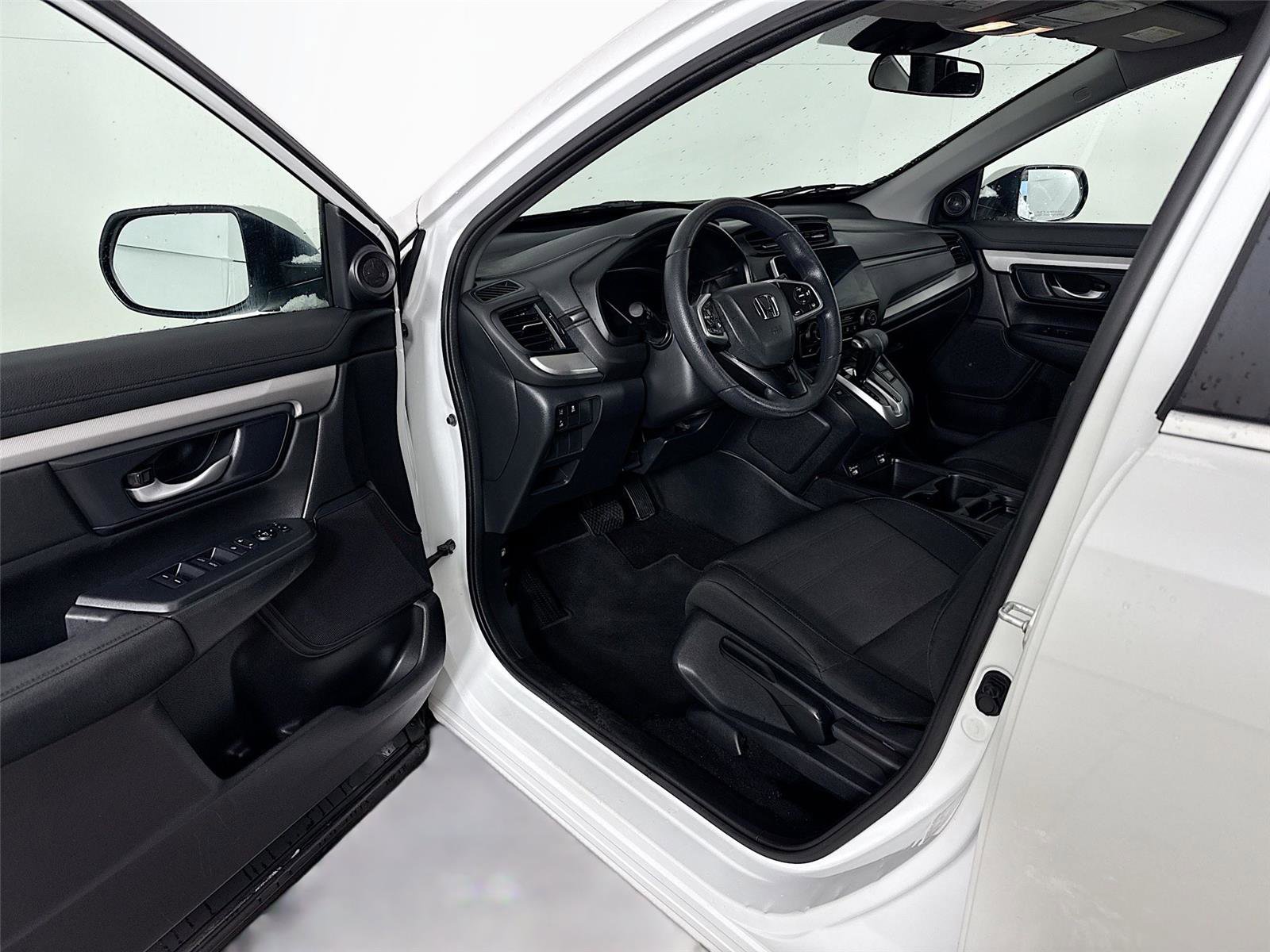 Used 2021 Honda CR-V Special Edition image 3