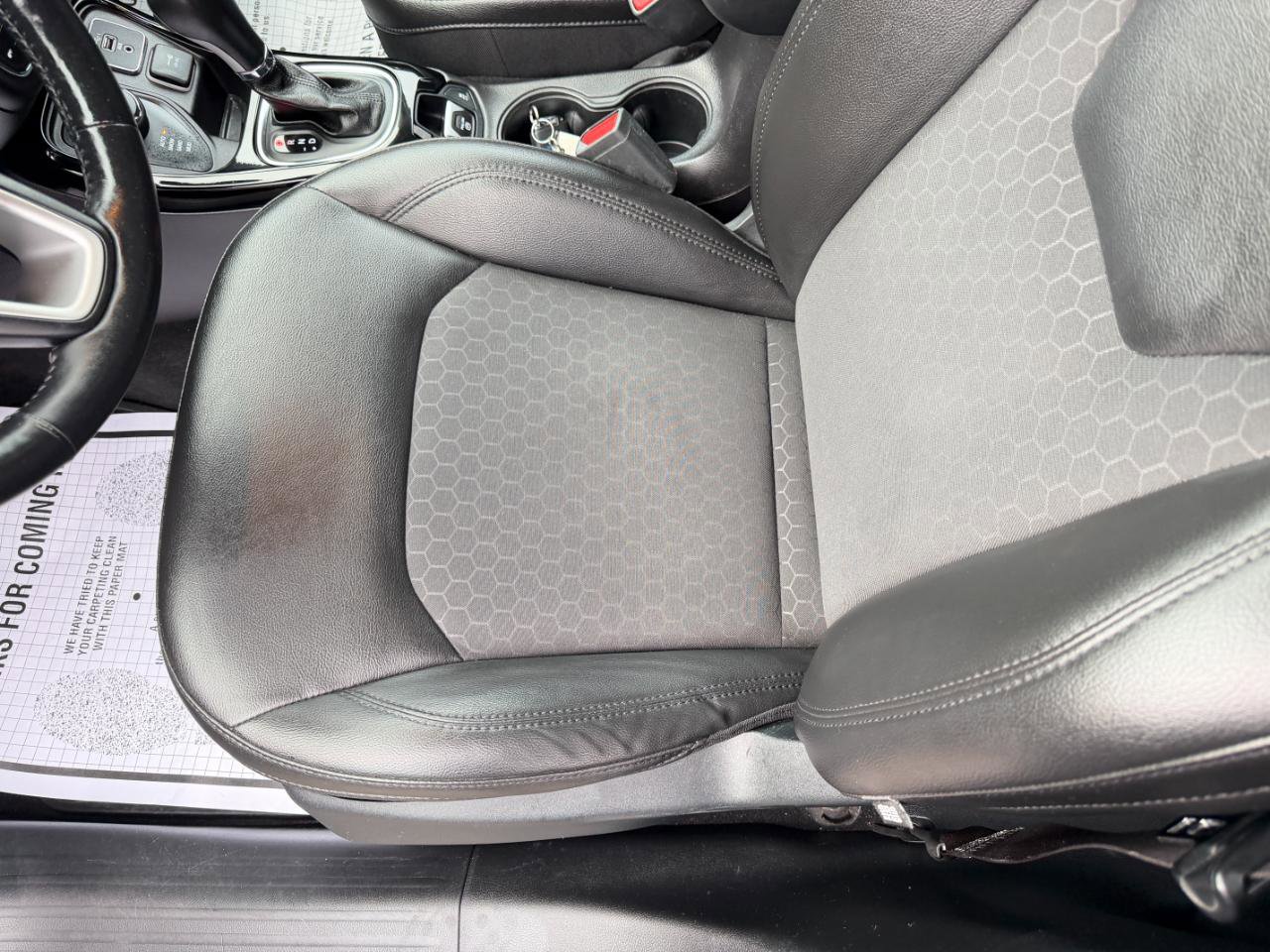 Used 2019 Jeep Compass Latitude image 14