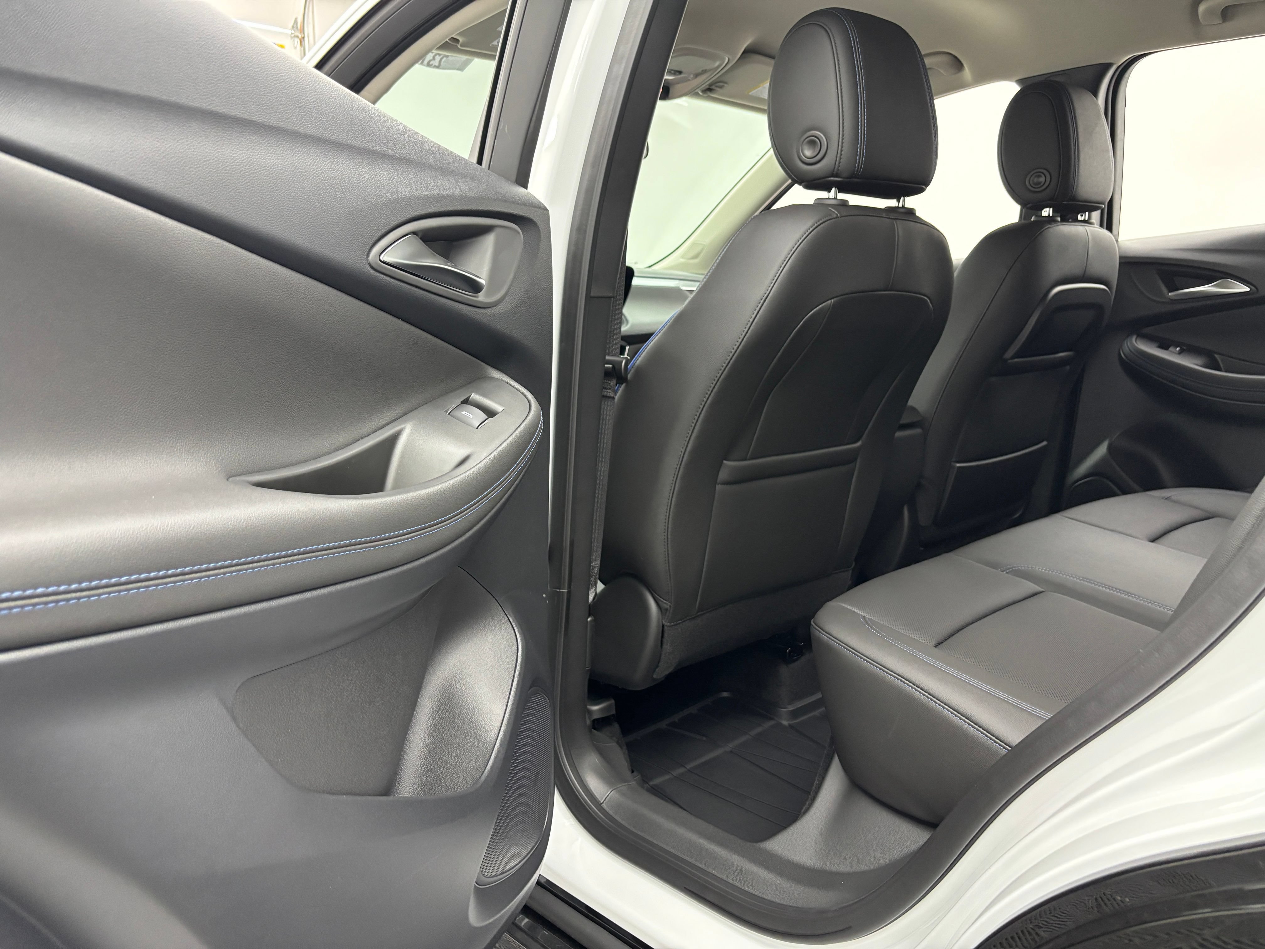 New 2026 Buick Encore GX Sport Touring w/ Comfort Package FWD image 31