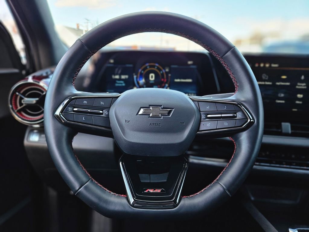 Used 2025 Chevrolet Equinox RS image 21