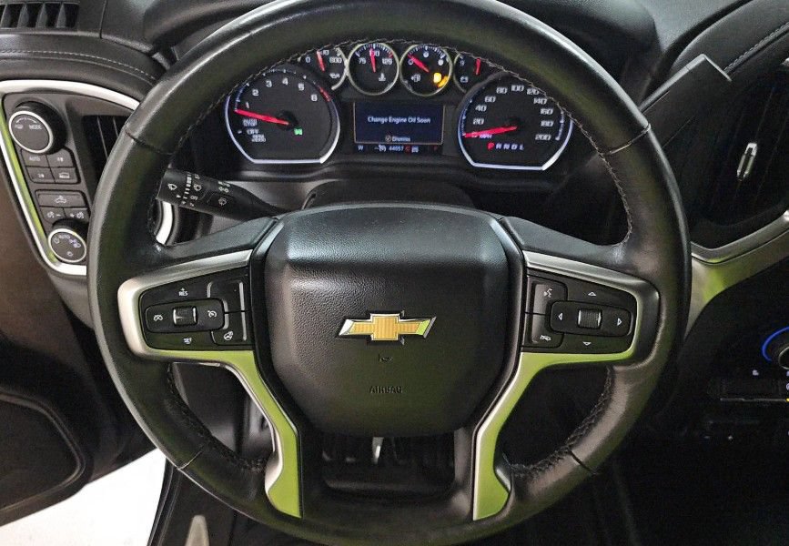 Used 2021 Chevrolet Silverado 1500 LT AWD/4WD image 9
