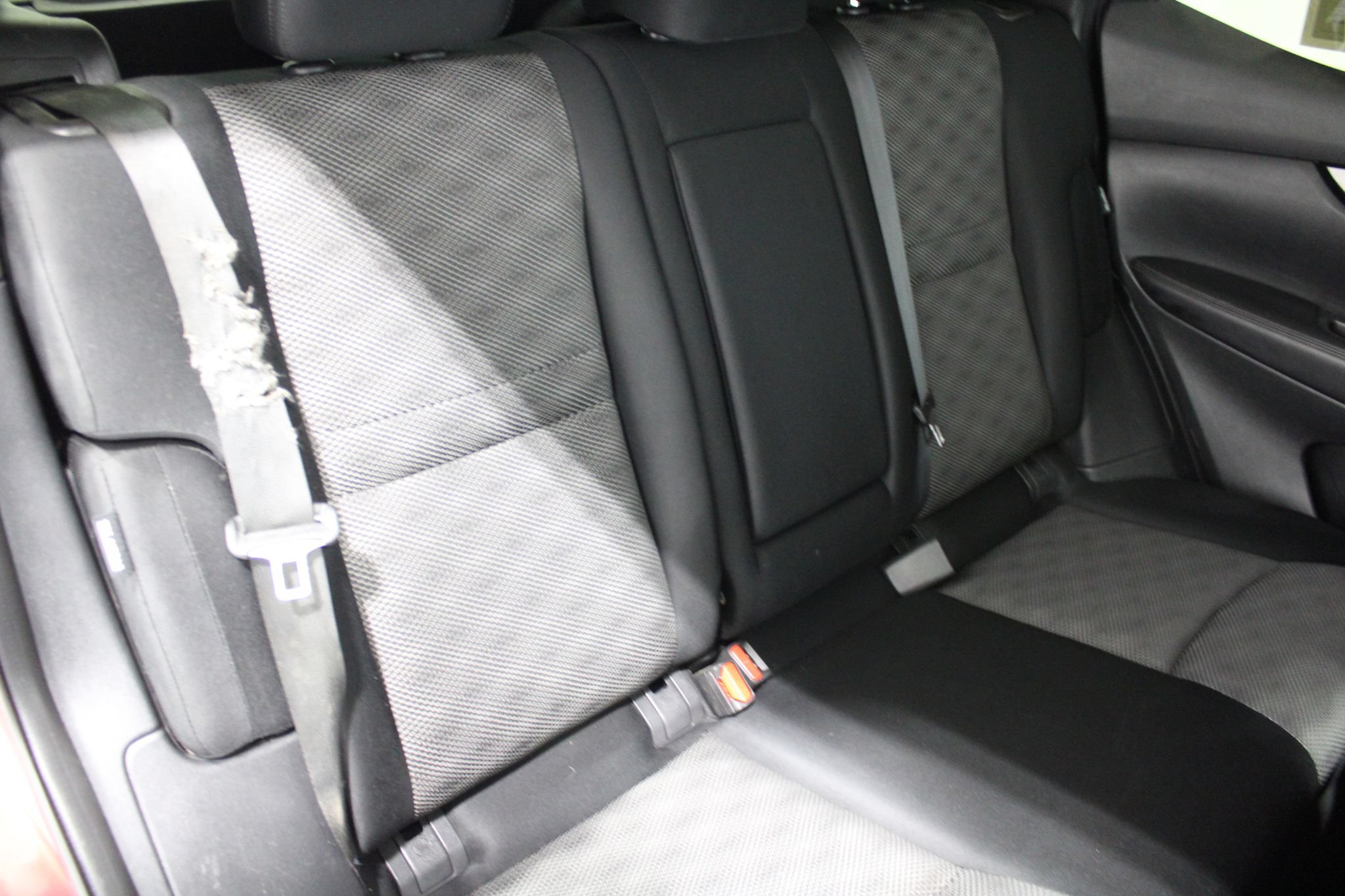Used 2021 Nissan Rogue Sport SV FWD image 23