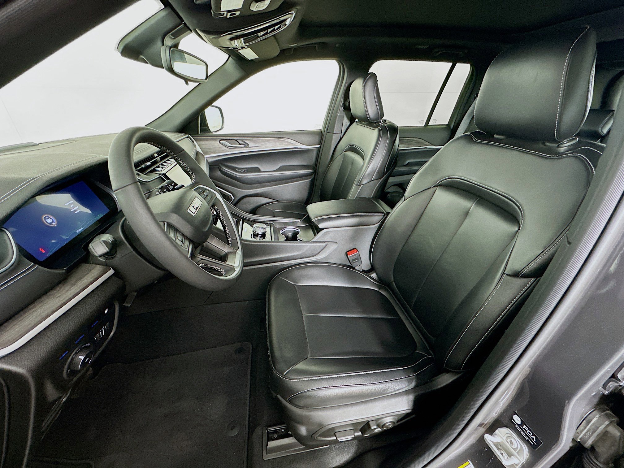 Used 2024 Jeep Grand Cherokee Limited 4xe image 13