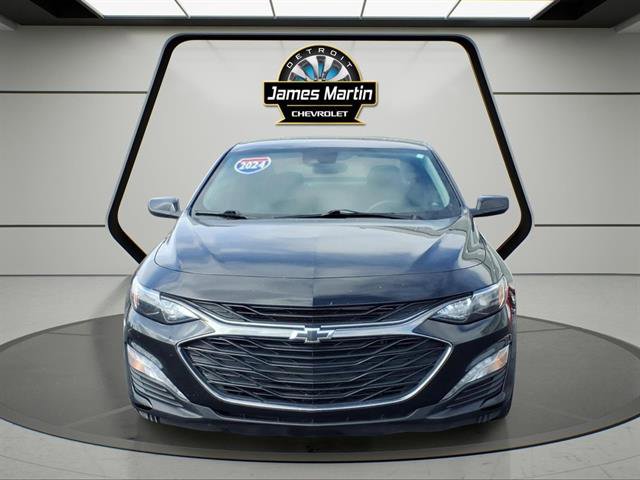 Used 2024 Chevrolet Malibu LT w/ Midnight Edition image 2