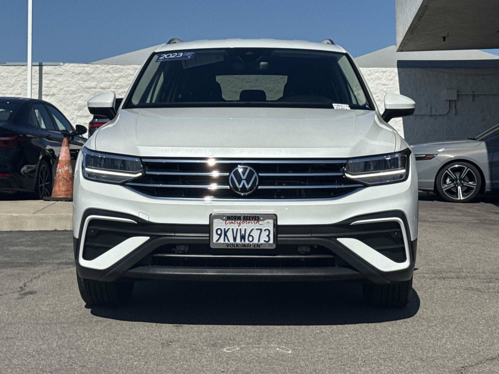 Certified 2023 Volkswagen Tiguan SE FWD image 8
