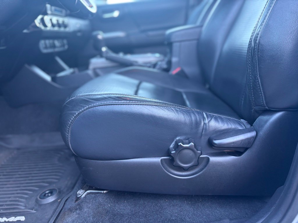 Used 2018 Toyota Tacoma Limited AWD/4WD image 17