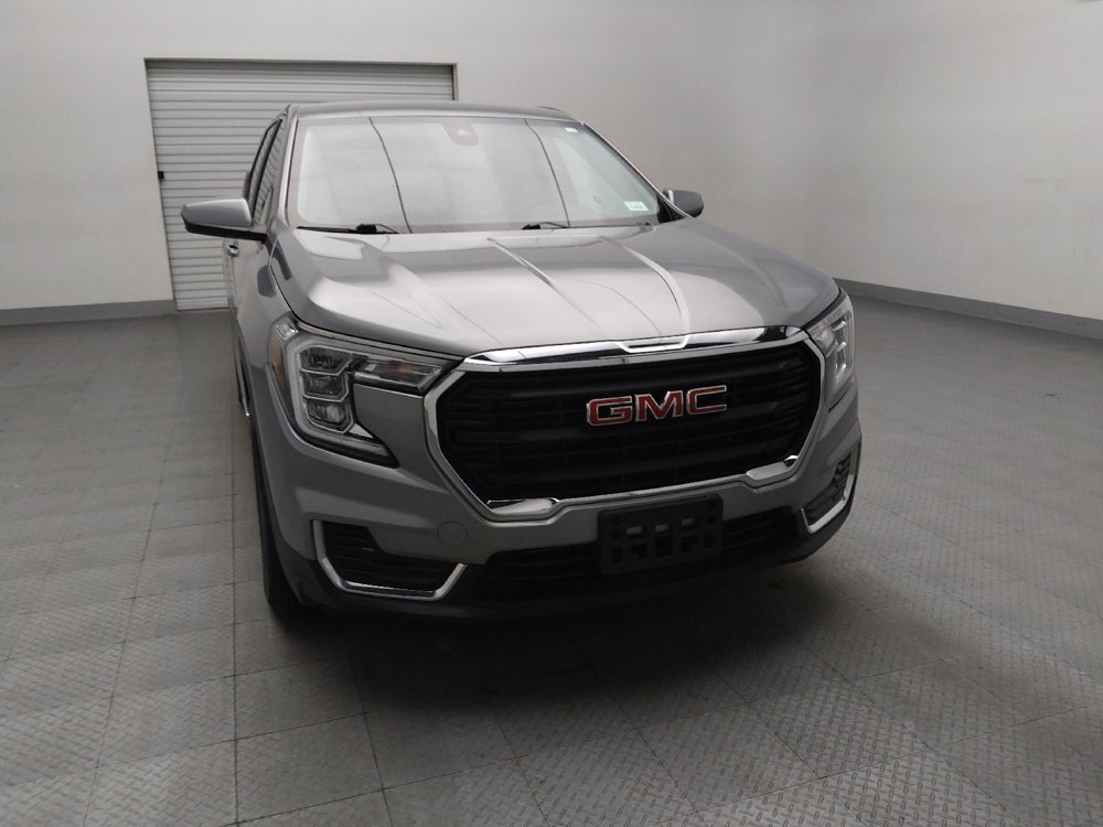 Used 2023 GMC Terrain SLE image 14