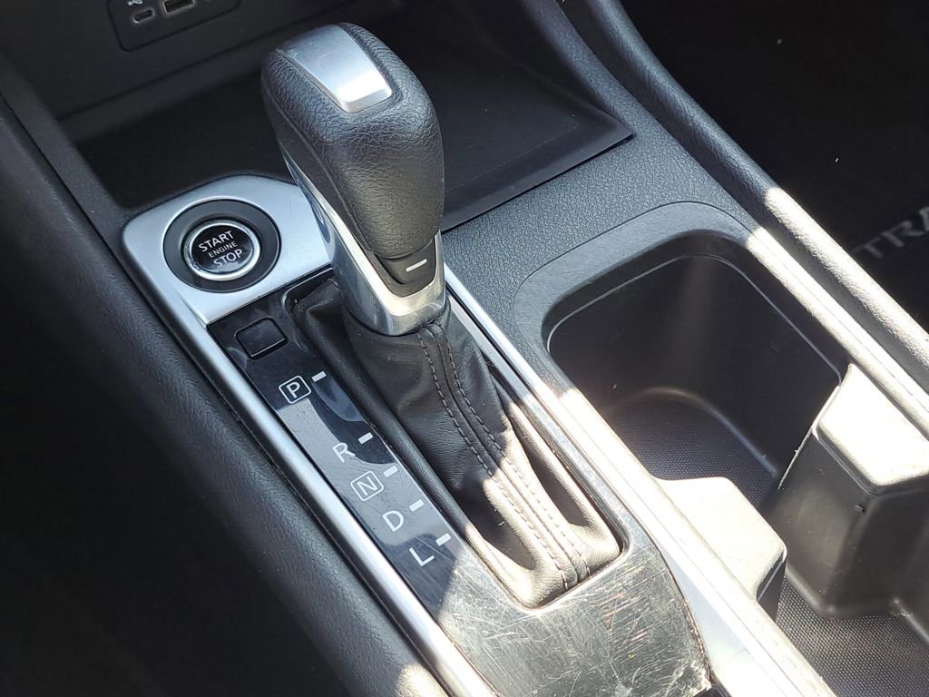 Used 2023 Nissan Sentra SV FWD image 32