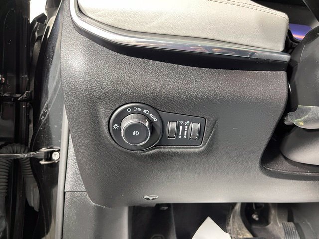 Used 2022 Jeep Compass Limited AWD/4WD image 18