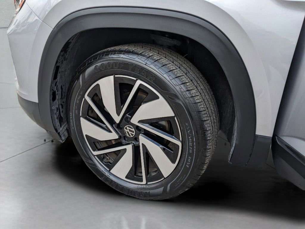 Certified 2025 Volkswagen Atlas SE AWD/4WD image 36