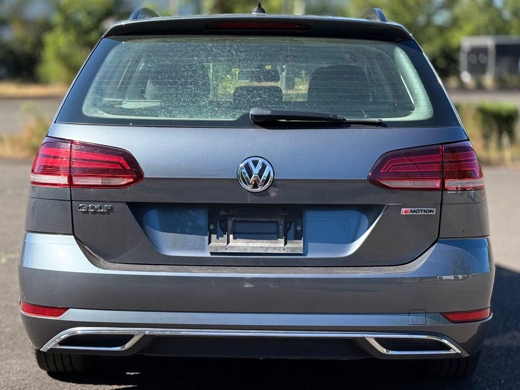 Used 2019 Volkswagen Golf S AWD/4WD image 4